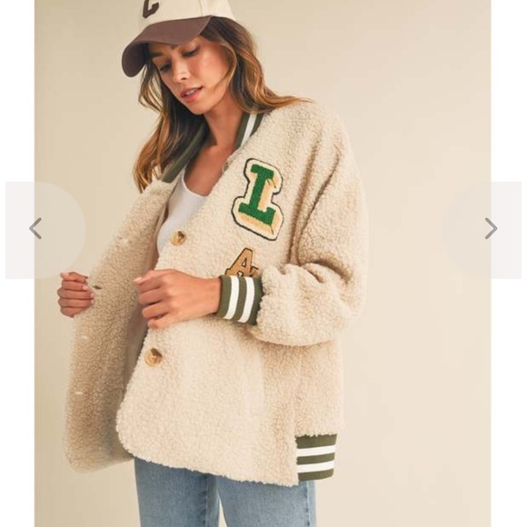MABLE PARKER FLUFFY SHEARED
VARSITY JACKET - TAUPE S NWOT WINTER CASUAL SPORTY - Picture 3 of 11